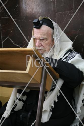 Rabbi Edelstein