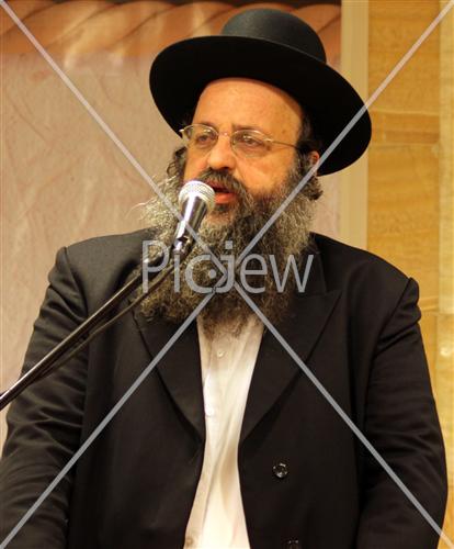 Rabbi Zvi Braverman Shlita