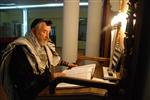 תפילת שחרית בבית הכנסת