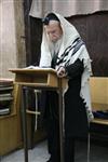 הרב גרשון אדלשטיין מתפלל