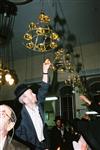Light oil plates of the festivities in honor of Rabbi Shimon Bar Yochai on Lag B&#39;Omer