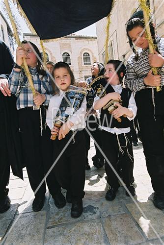 הכנסת ספר תורה