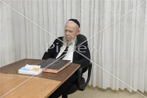 Rabbi Gershon Edelstein