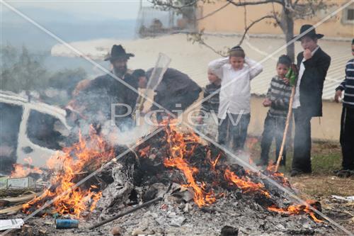 burning chametz