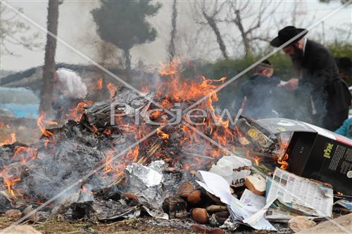 burning chametz