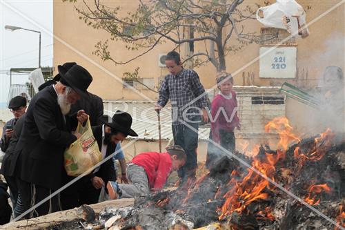 burning chametz