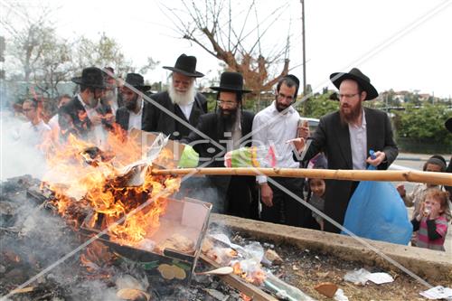 burning chametz