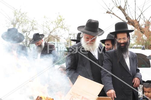 burning chametz