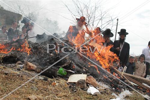 burning chametz