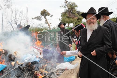 burning chametz