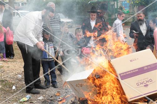 burning chametz