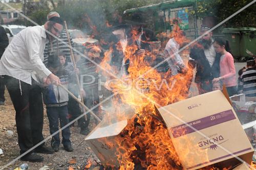 burning chametz