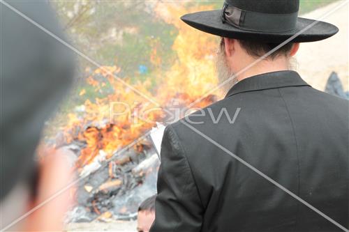 burning chametz