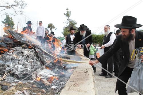 burning chametz