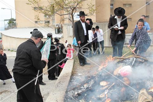 burning chametz