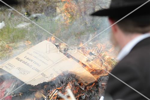 burning chametz