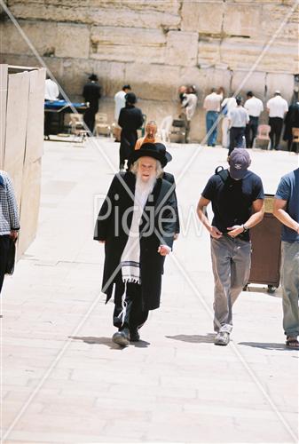 רב שמואל אוירבך בכותל המערבי