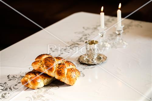 Shabbat table