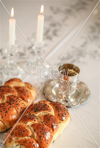 Shabbat table