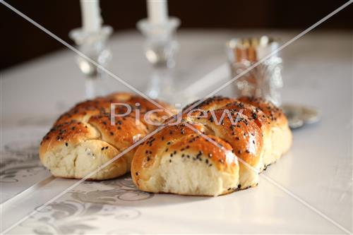 Shabbat table