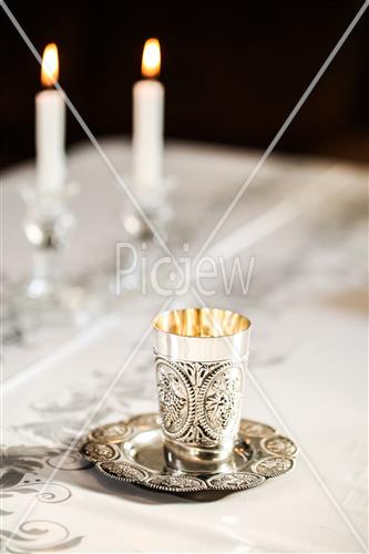 Shabbat table