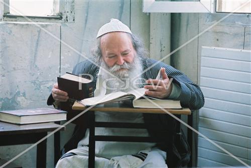 Learning torah