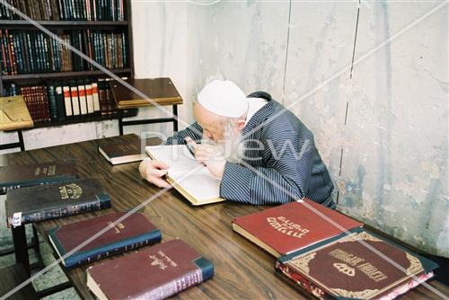 Learning torah