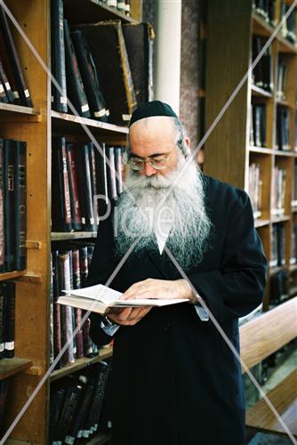 לימוד תורה בבית כנסת