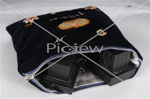 tefillin in velvet bag