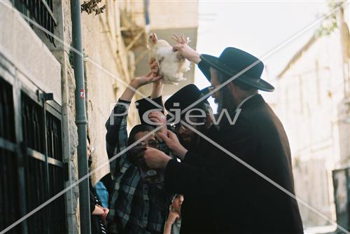 מנהג כפרות