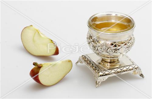 Apple honey for Rosh hashanah