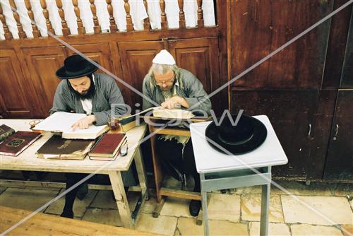 Learning torah