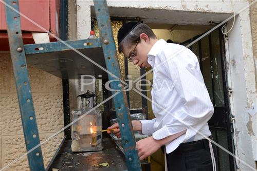 הדלקת נרות חנוכה