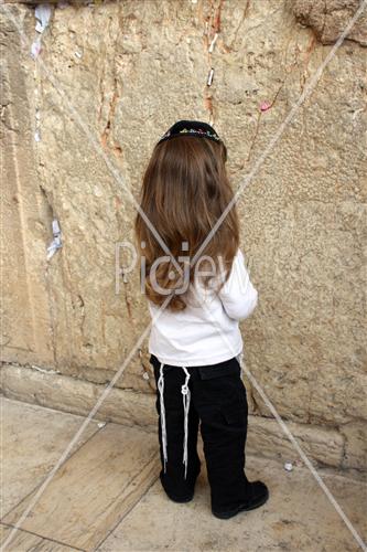 Child before haircut