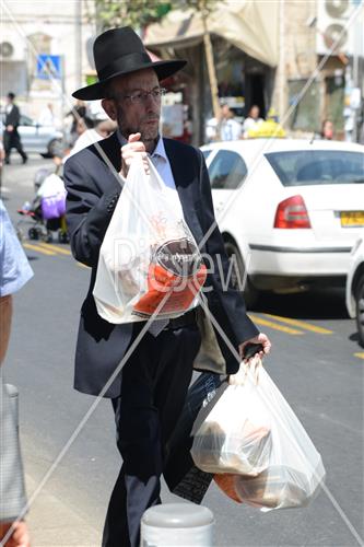 פוליטיקה בארץ