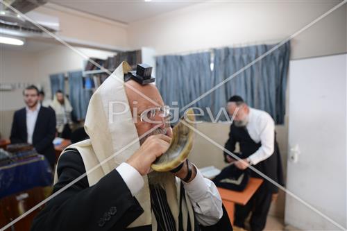 תקיעה בשופר