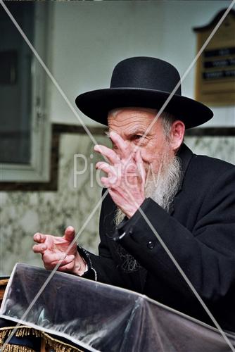 Rabbi Gershon Edelstein