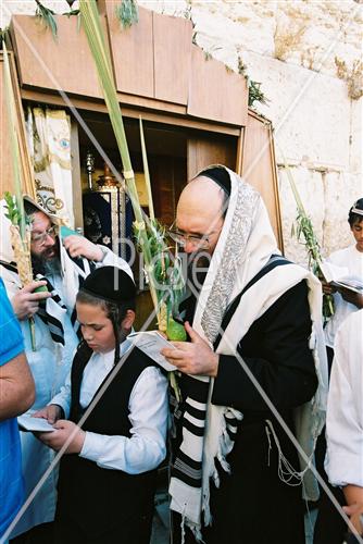 תפילת חג סוכות בכותל המערבי