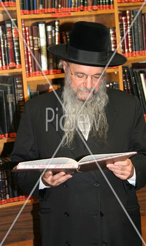 Rabbi Yaakov Hillel