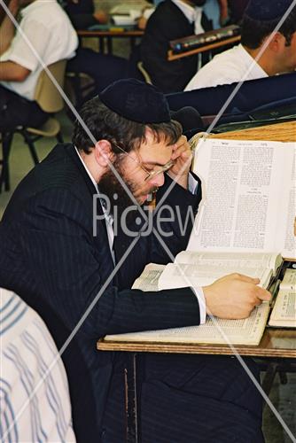 The life in Yeshiva