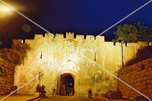 Daily life in Jerusalem