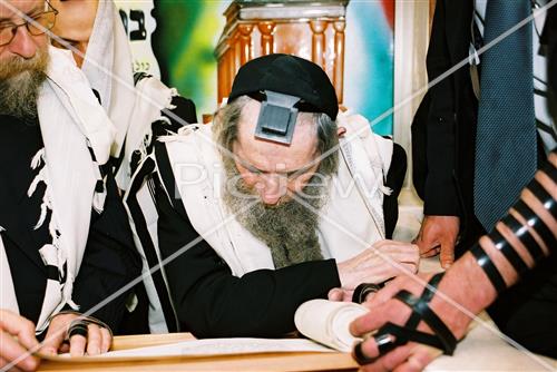 Rabbi Aharon Yehuda Leib Shteinman