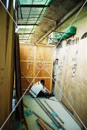 Building a Sukkah