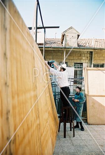 Building a Sukkah