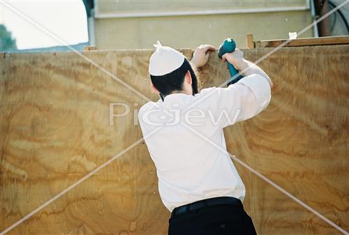 Building a Sukkah