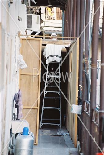 Building a Sukkah