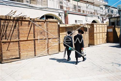 Building a Sukkah