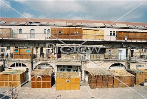 Building a Sukkah