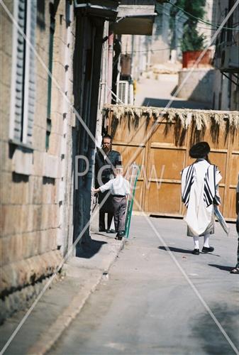 Building a Sukkah