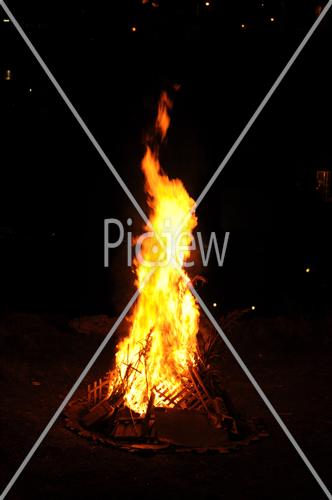 lag ba"omer bonfire